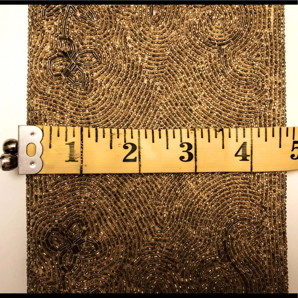 Gold beaded clutch, vintage with floral detail - Picture 5 of 7